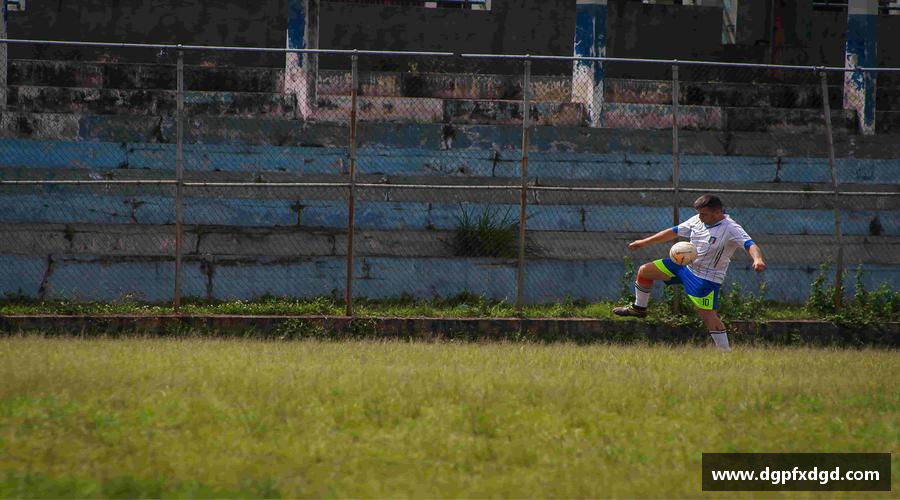 奋力前行，勇往直前